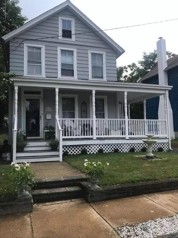 Keyport, NJ 07735,220 2nd Street