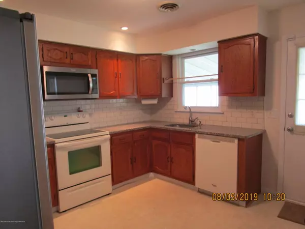 Whiting, NJ 08759,26 Birchwood Drive