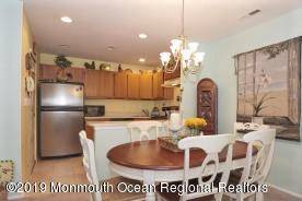 Red Bank, NJ 07701,48 Honeysuckle Lane #219