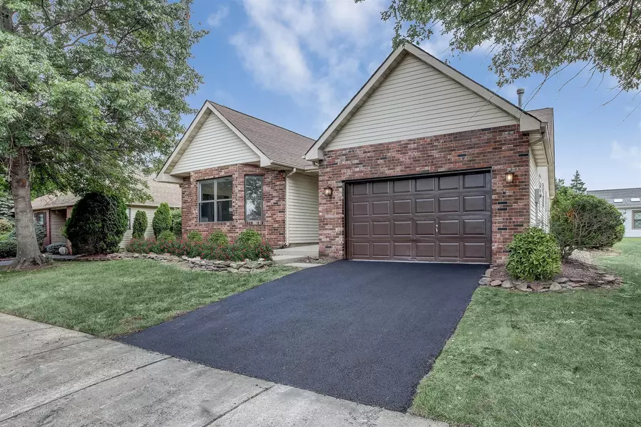 4 Cross Lane, Marlboro, NJ 07746