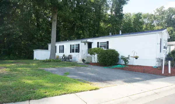 Freehold, NJ 07728,112 Woody Road