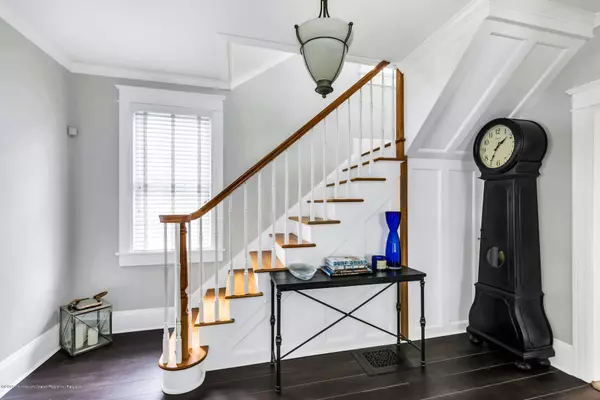 Red Bank, NJ 07701,17 Brown Place