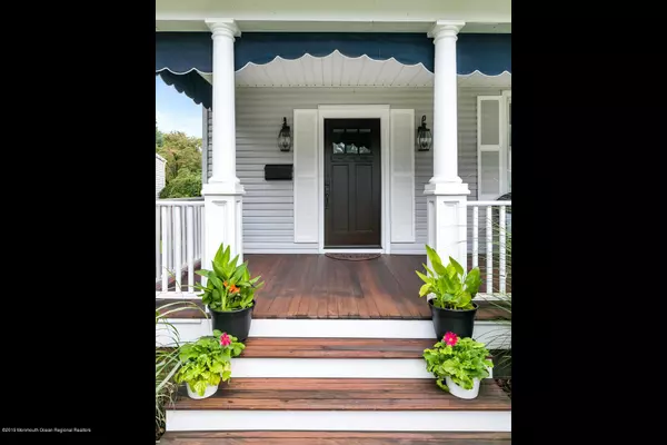 Red Bank, NJ 07701,17 Brown Place