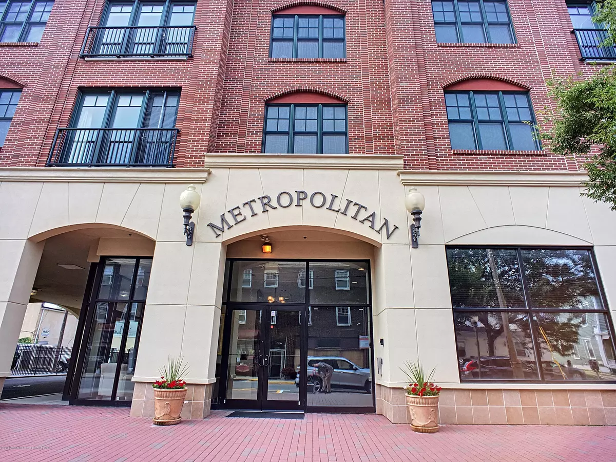 Red Bank, NJ 07701,23 Wallace Street #203