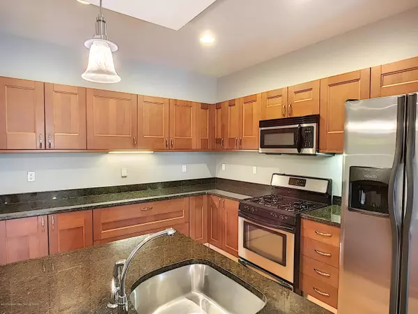 Red Bank, NJ 07701,23 Wallace Street #203