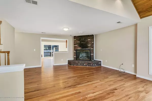 Highlands, NJ 07732,14 Central Avenue