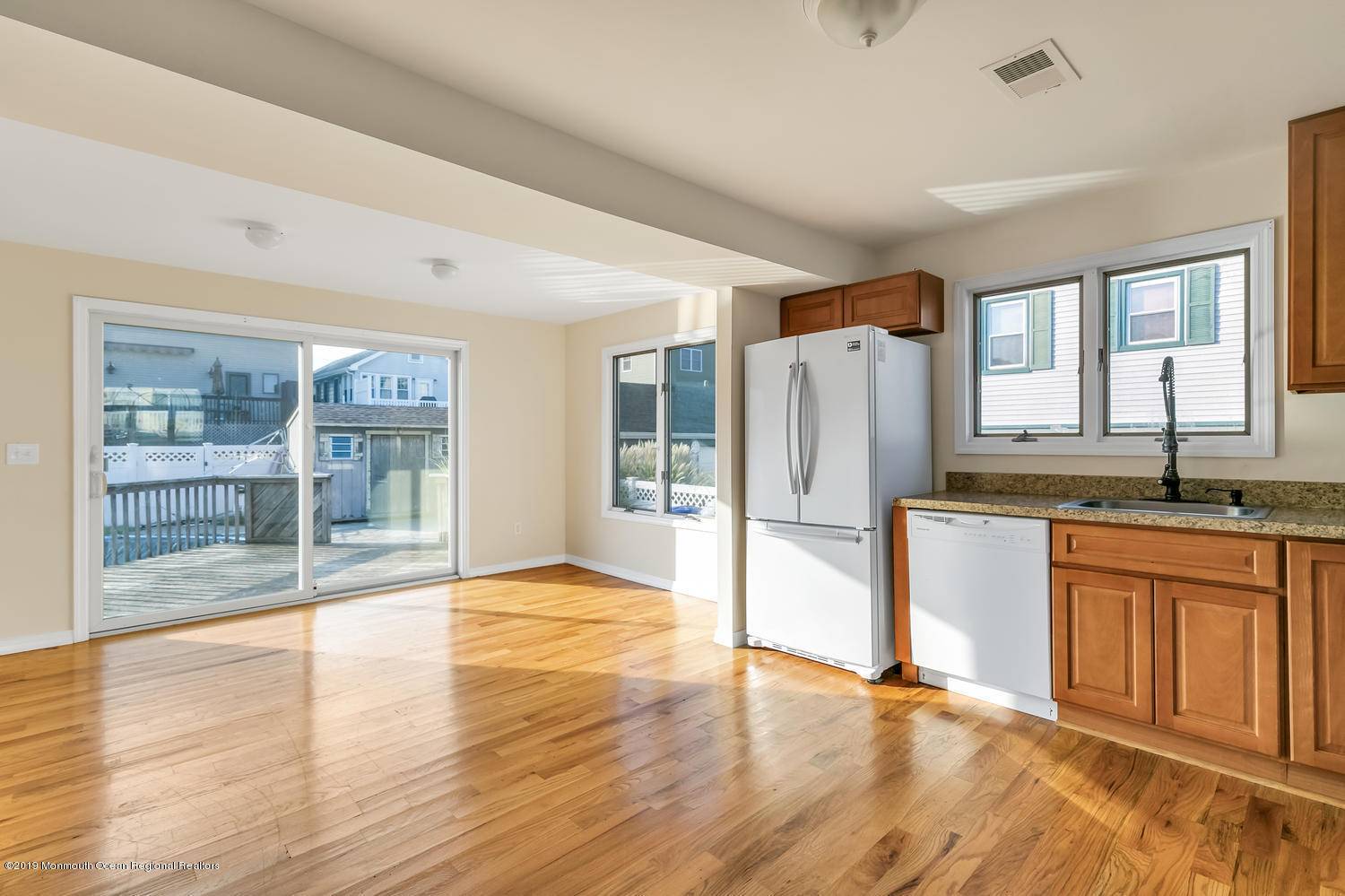 Highlands, NJ 07732,14 Central Avenue