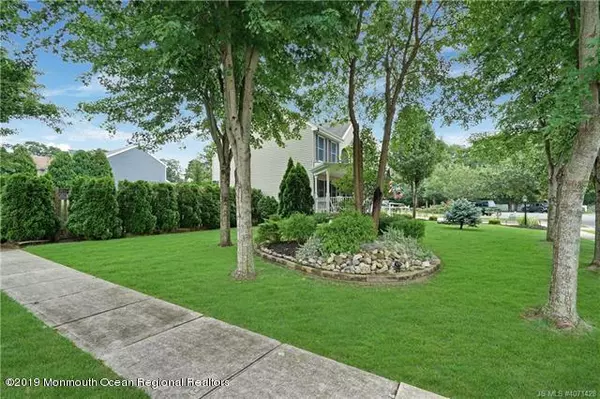 Manahawkin, NJ 08050,102 Hollow Oak Lane