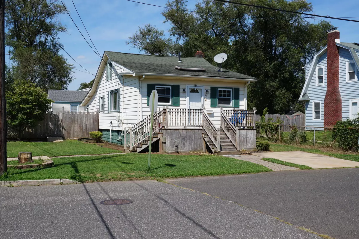 Keyport, NJ 07735,47 Chandler Avenue