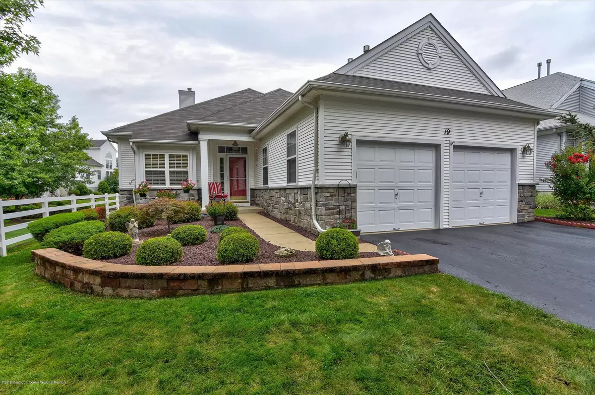 Manalapan, NJ 07726,19 Narrowbrook Court