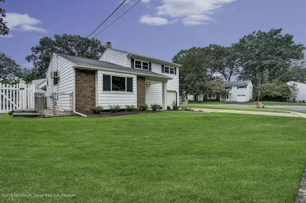 Hamilton, NJ 08619,51 Monroe Drive