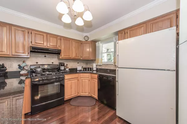 Jackson, NJ 08527,593 Winterberry Boulevard