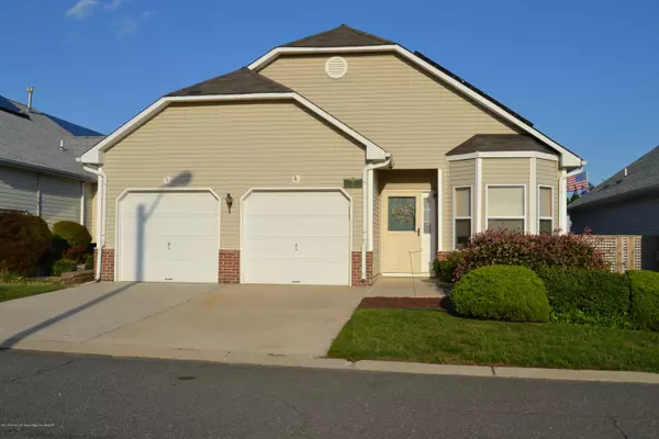 Manahawkin, NJ 08050,15 Greenridge Drive