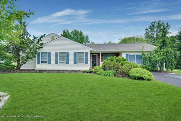 Englishtown, NJ 07726,5 W Dey Street