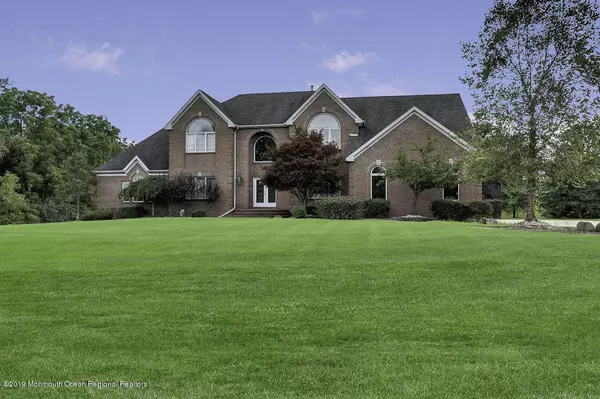 Manalapan, NJ 07726,4 Delaney Court