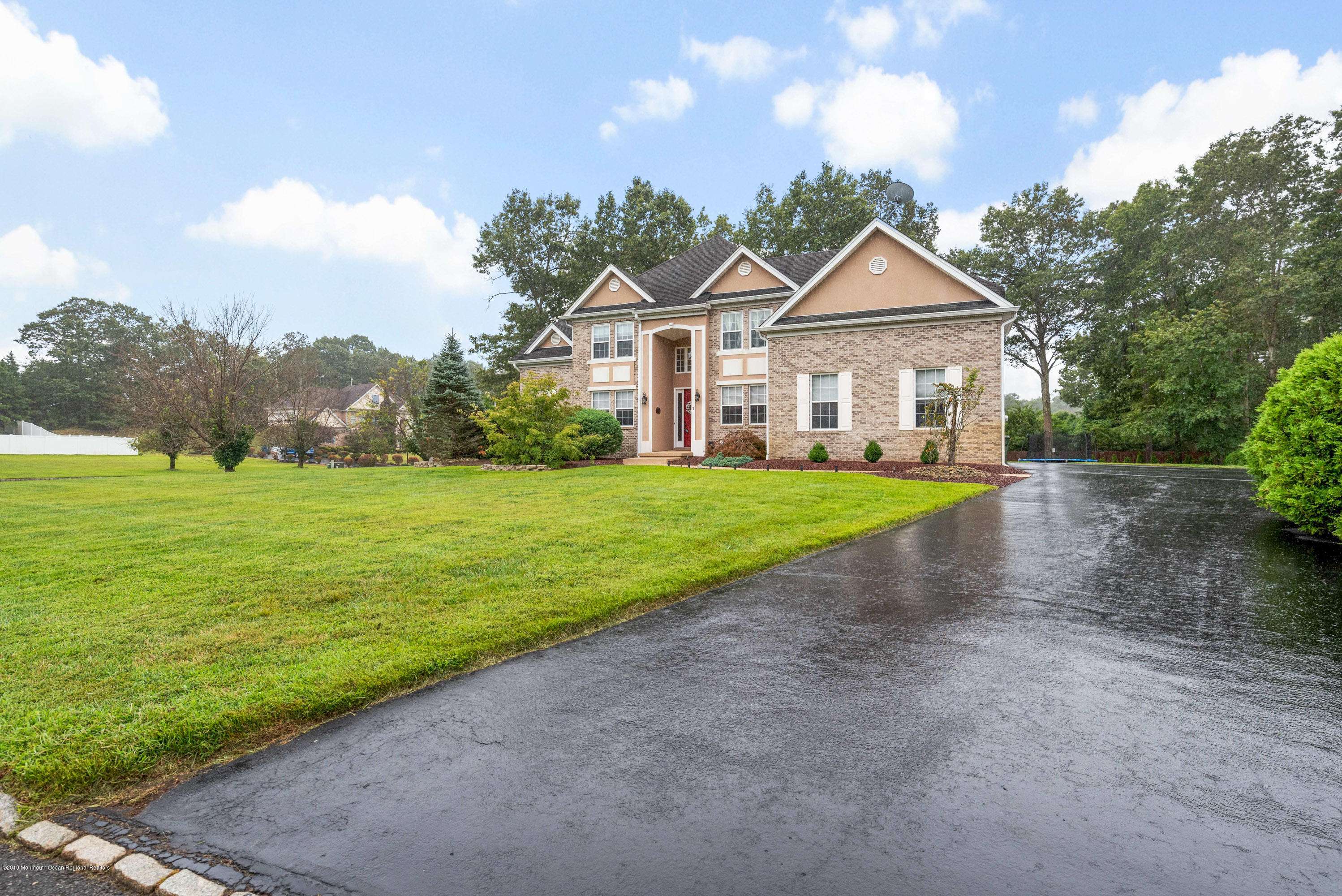 Jackson, NJ 08527,1 Muirwood Court