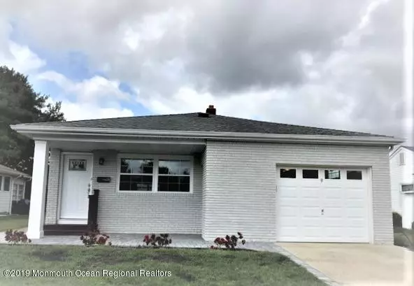 Toms River, NJ 08757,9 Montego Street