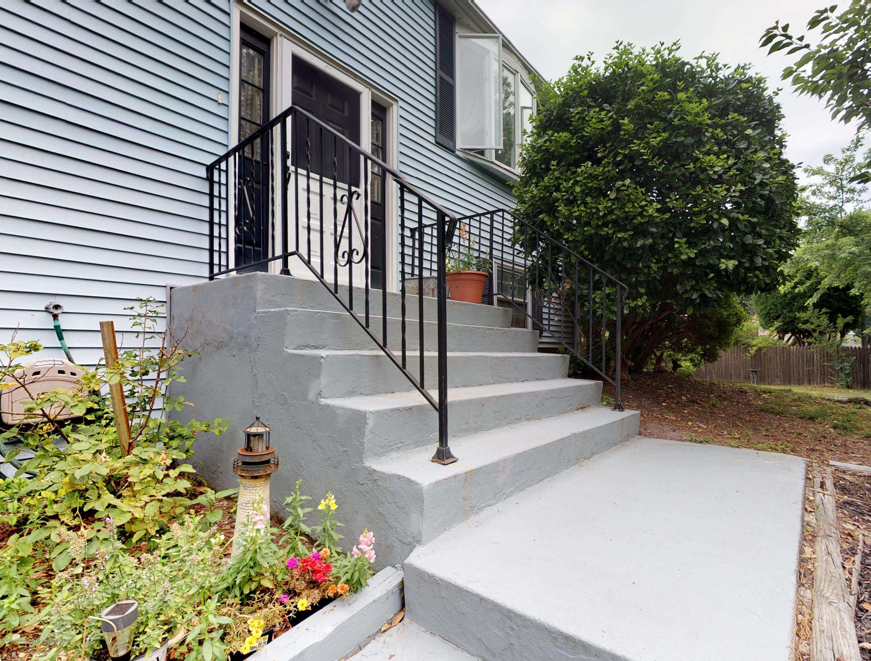 Toms River, NJ 08753,908 Tudor Drive