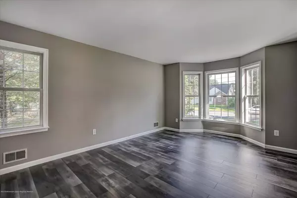 Manahawkin, NJ 08050,1211 Canal Avenue