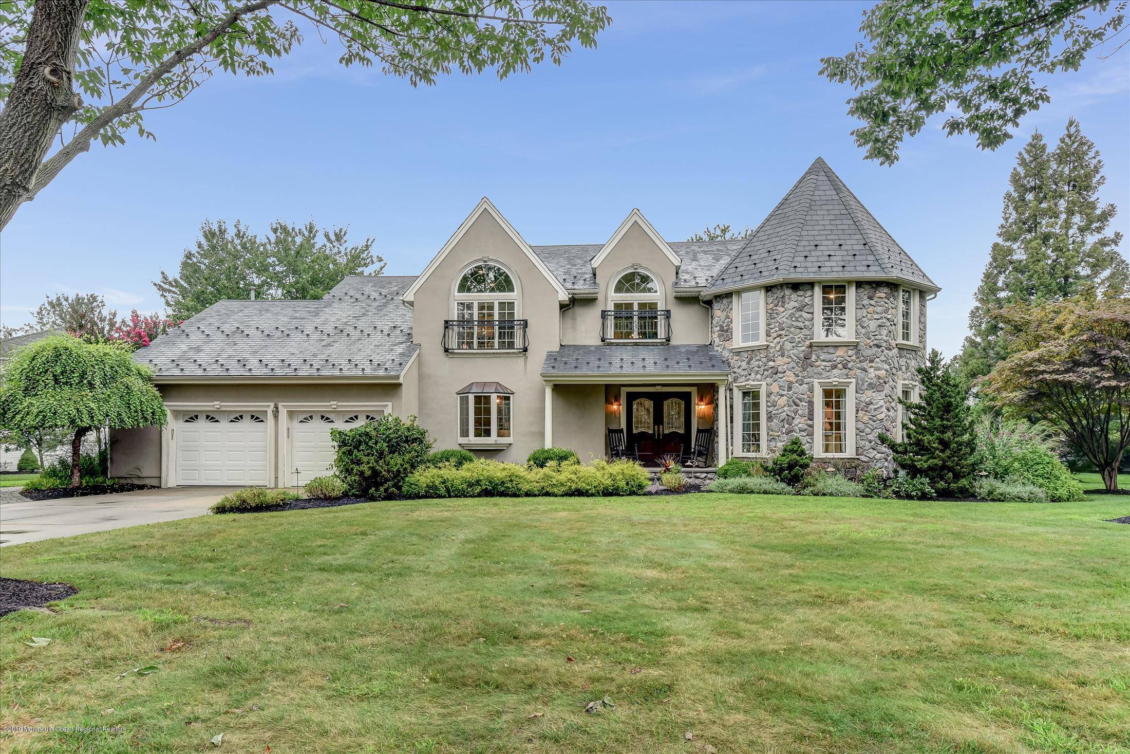 131 Dorchester Way, Shrewsbury Boro, NJ 07702