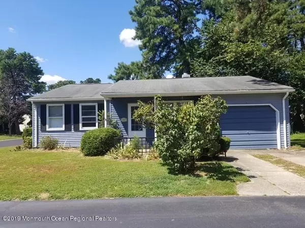 29 Augusta Road, Whiting, NJ 08759