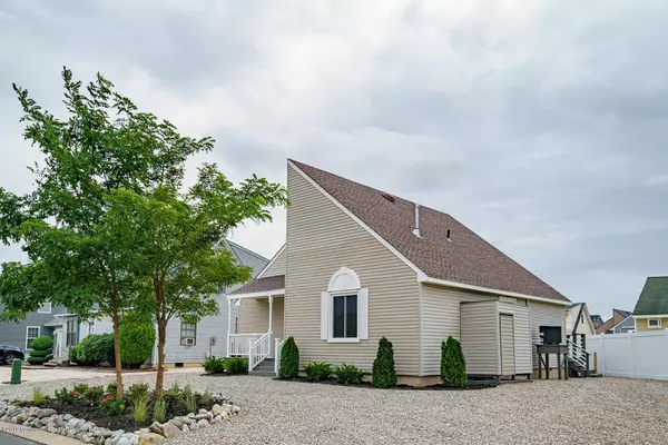 Manahawkin, NJ 08050,3 Diane Road