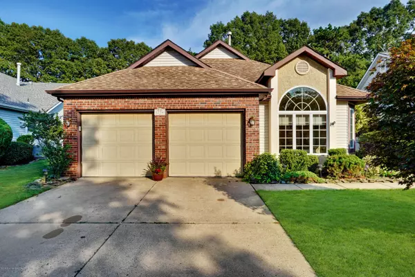 1734 Sweetbay Drive, Toms River, NJ 08755