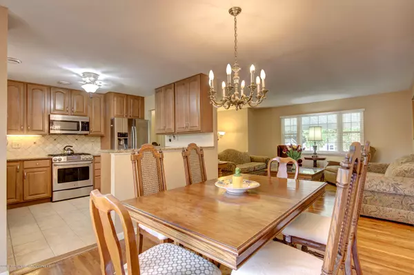 Jackson, NJ 08527,3 E Connecticut Concourse