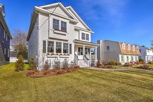 Spring Lake, NJ 07762,414 Central Avenue