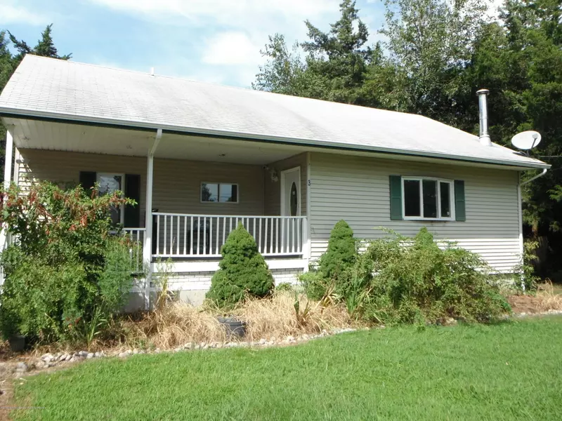 3 Colonial Drive, Little Egg Harbor, NJ 08087