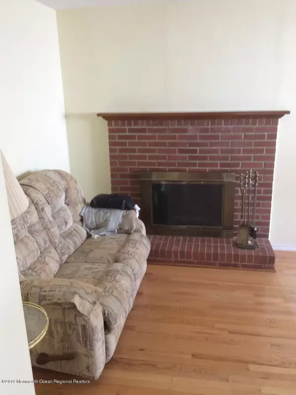 Toms River, NJ 08757