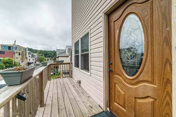 Highlands, NJ 07732,26 Huddy Avenue