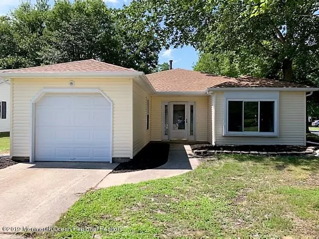 402 Betsy Ross Lane, Little Egg Harbor, NJ 08087