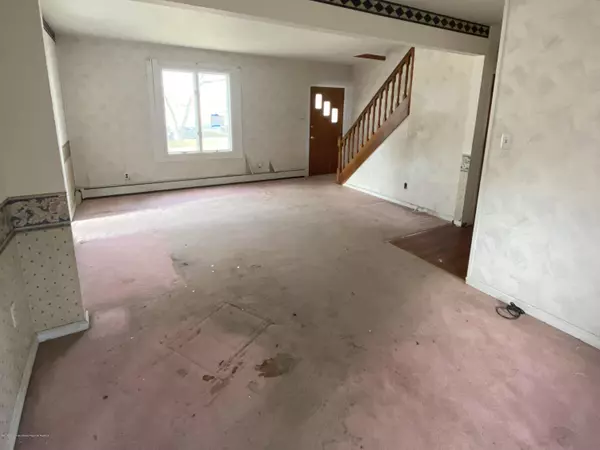 West Deptford, NJ 08086,131 Harding Avenue