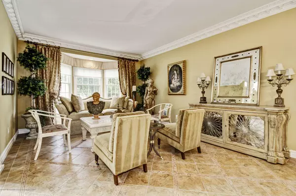 Red Bank, NJ 07701,24 Windward Way