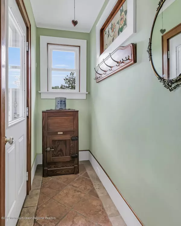 Atlantic Highlands, NJ 07716,34 Memorial Parkway