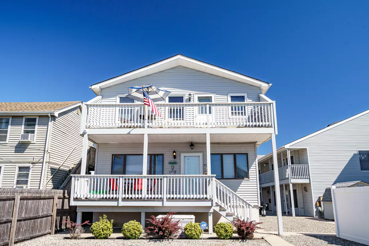 Seaside Heights, NJ 08751,202 Hamilton Avenue #20