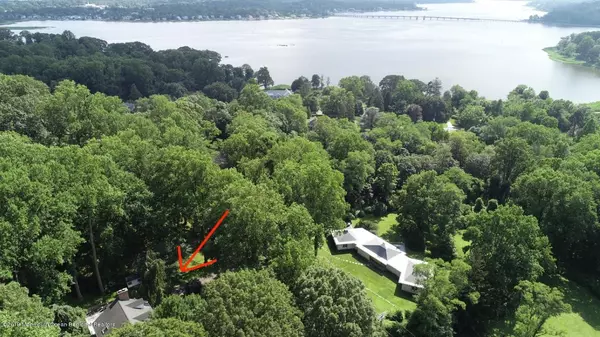 Rumson, NJ 07760,4 Indian Terrace