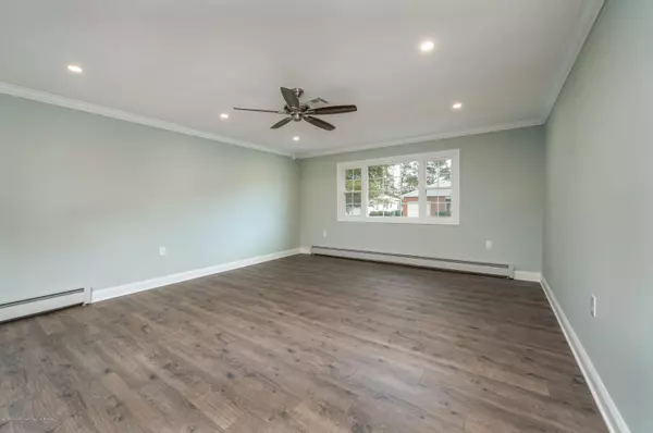 Toms River, NJ 08757,35 Pulaski Boulevard