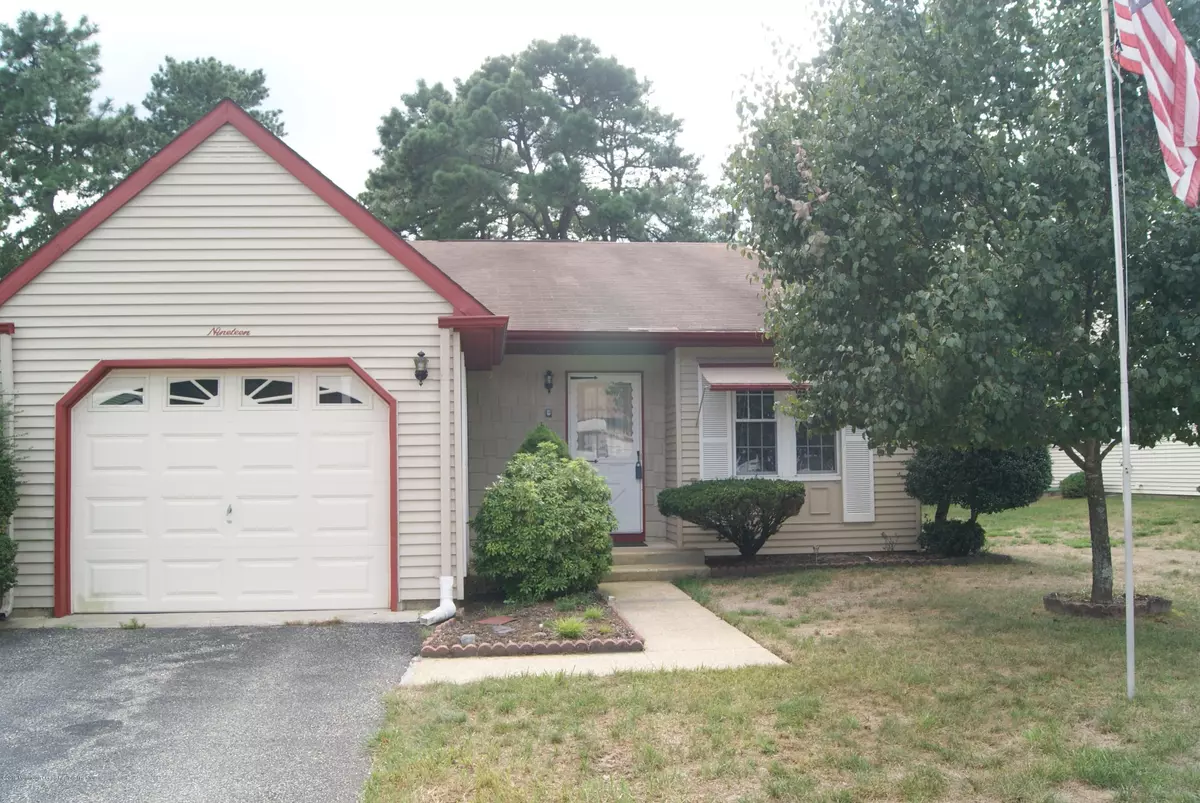 Whiting, NJ 08759,19 Easton Drive