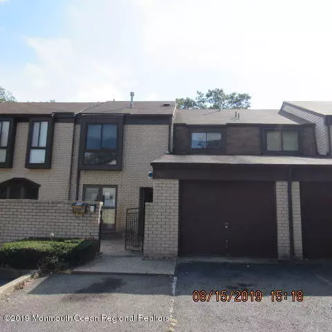 Lakewood, NJ 08701,20 Saint Andrews Court #1000