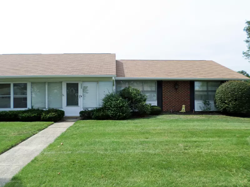 1111 Argyll Circle #1004, Lakewood, NJ 08701