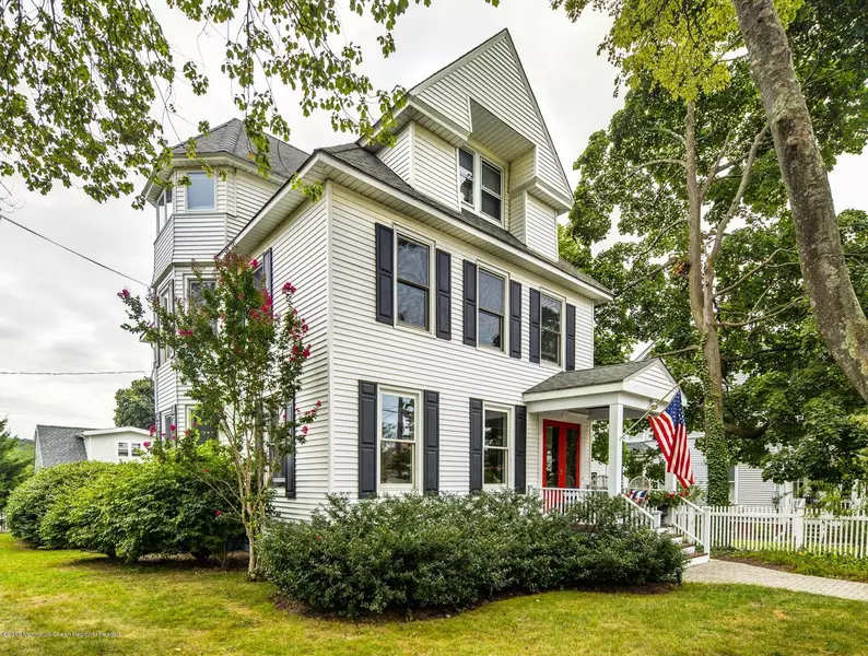 39 E Lincoln Avenue, Atlantic Highlands, NJ 07716