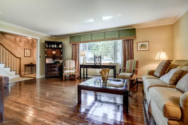 Fair Haven, NJ 07704,160 Park Road