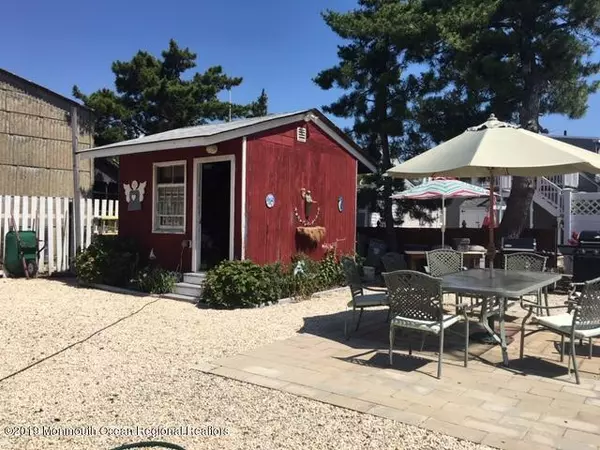 Surf City, NJ 08008,27 N 2nd Street