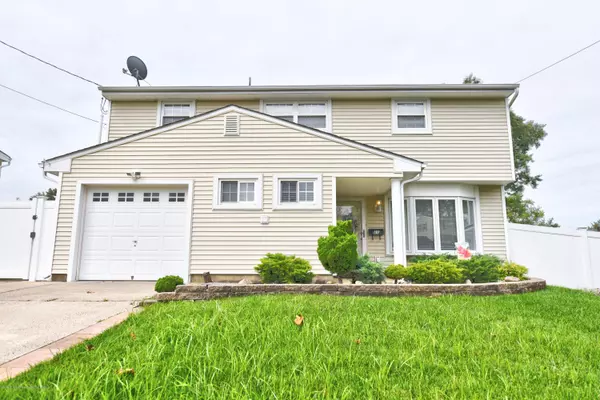 21 Tulip Drive, Old Bridge, NJ 08857