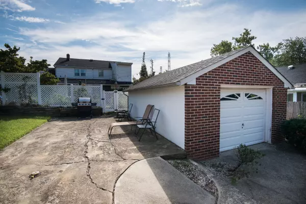 Edison, NJ 08837,68 Albert Avenue