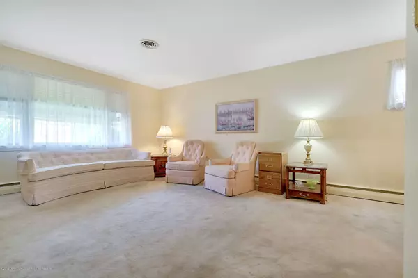 Edison, NJ 08837,50 Burchard Street