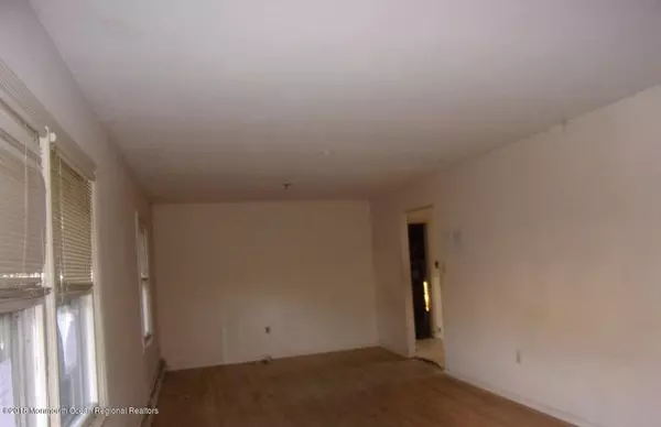 Manahawkin, NJ 08050,11 Ensign Court