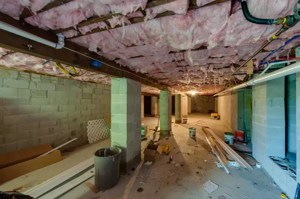 Little Silver, NJ 07739,75 Borden Place